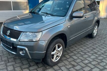 Suzuki Grand Vitara 106.391 km 4.999 &euro; Gummersbach 51645